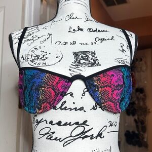 Club Exx festival bra